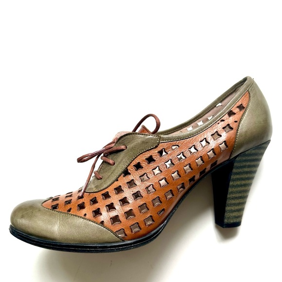 KRIZIA Stylish Brown and Olive Leather Women's Heels, 40, US 10 - Picture 1 of 11